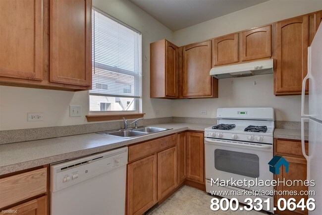 Building Photo - 2 br, 1.5 bath  - 1504 Cambria Dr Unit 2