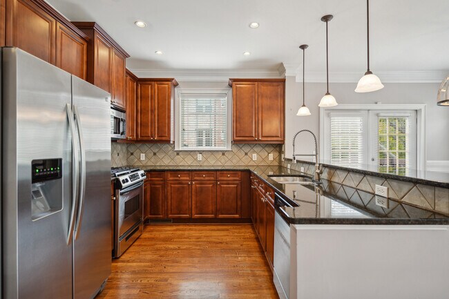 Building Photo - 3775 Ashford Creek Ave NE
