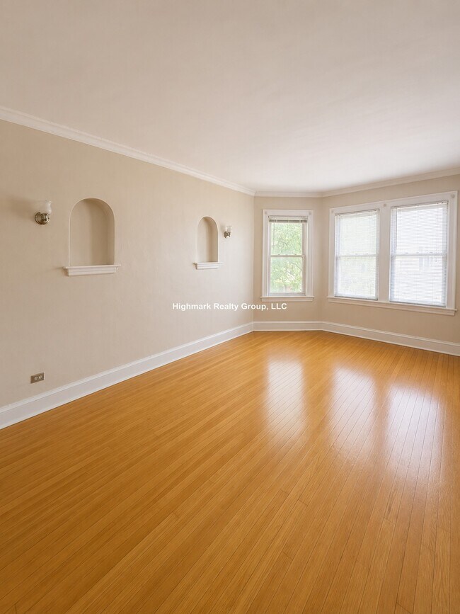 Foto del edificio - 2815 W Berteau Ave