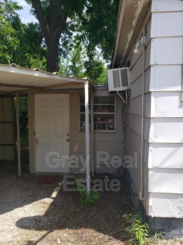 Building Photo - 723 N Highland Ave
