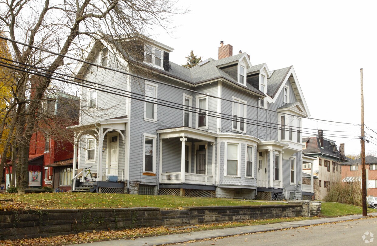 Building Photo - 5820 Stanton Ave