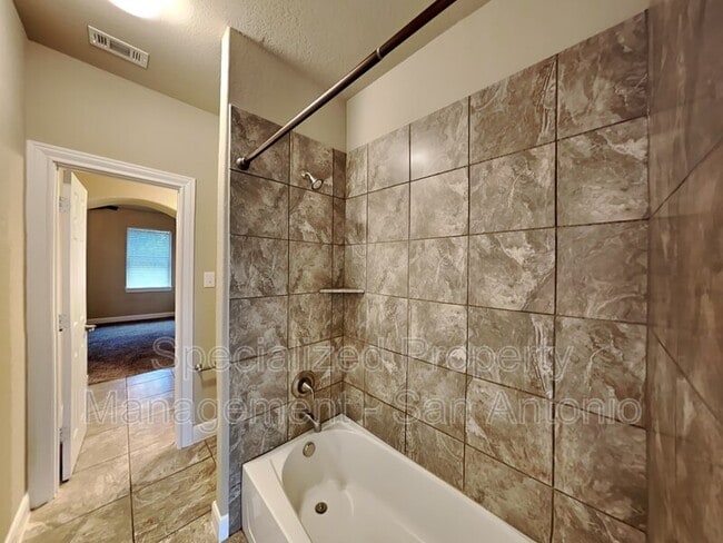 Building Photo - 3419 Cherokee Cove