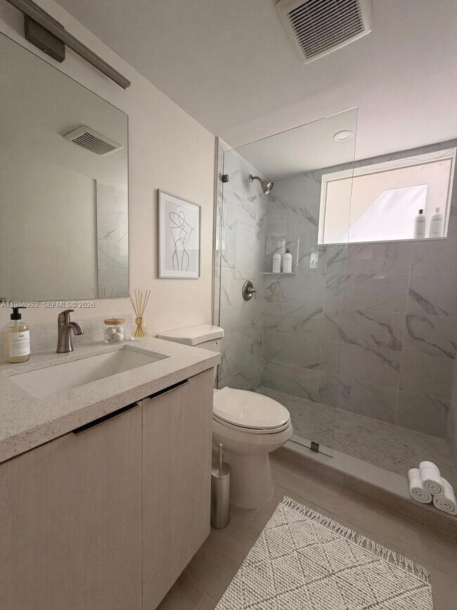 Foto del edificio - 1904 SW 17th Ave