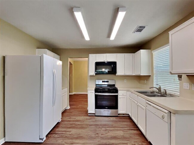 Building Photo - 3726 Liles Ln