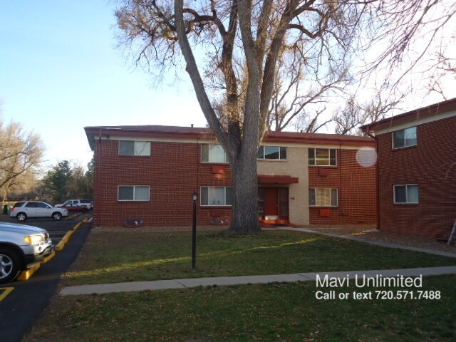 Primary Photo - 3773 Oak St
