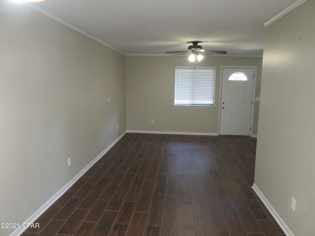 Building Photo - 3022 E Baldwin Rd