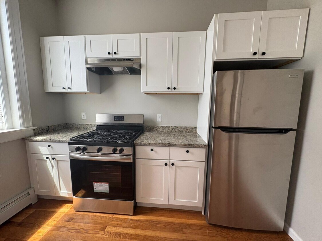 Foto principal - 81 Saltonstall Ave