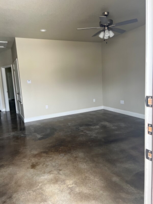 Foto del edificio - 3216 Belmont Dr