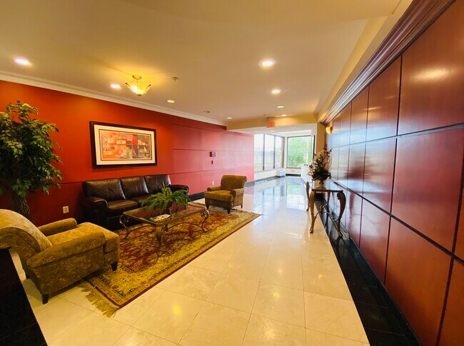 Foto del edificio - 1100 River Rd