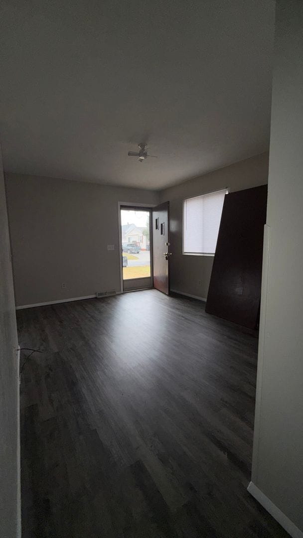 Building Photo - 1515 Akron St