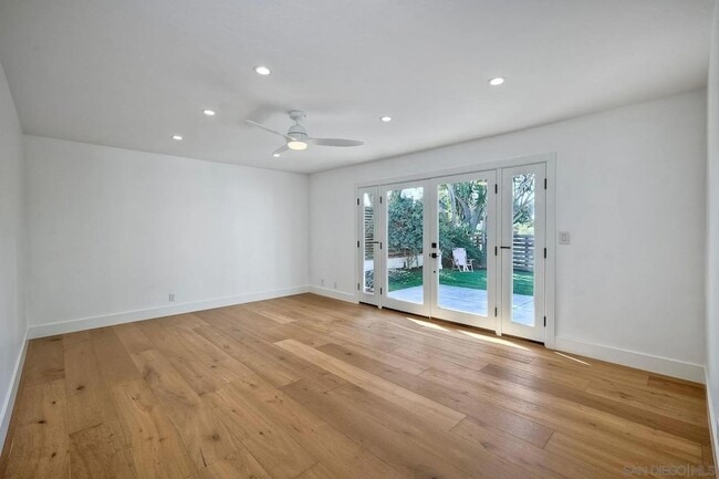 Foto del edificio - 1311 Crestridge Dr