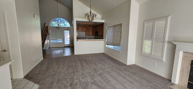 Foto del edificio - 3 Bedroom 3 Bathroom Home in River Oaks Co...