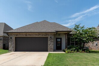 Building Photo - 430 Mangrove Ln
