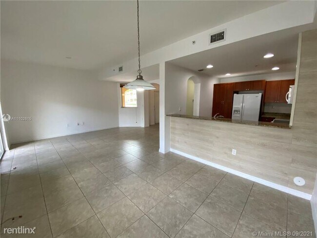 Foto del edificio - 8900 NW 107th Ct