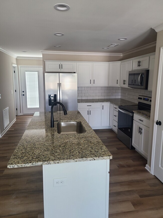 Island Sink - 1002 Judah Bear Blvd