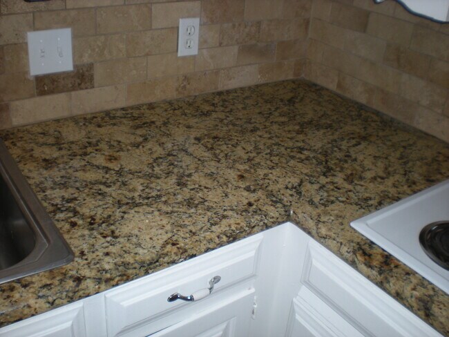 Building Photo - 6429 Moonglow Ln