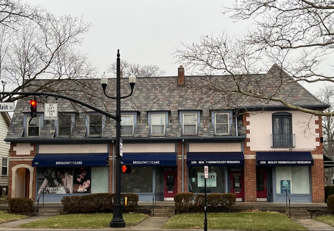 Building Photo - 1/2 E Main St