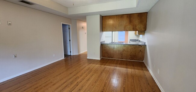 Building Photo - Inviting 3-Bedroom Valdosta Home with Fenc...
