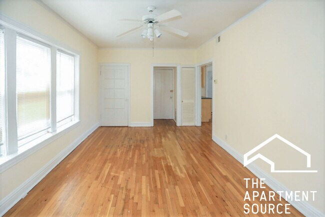 Foto del edificio - 3525 N Broadway St