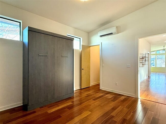 Building Photo - 416 Starlight Vlg Lp