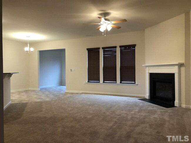 Foto del edificio - 1508 Chesterfield Ln
