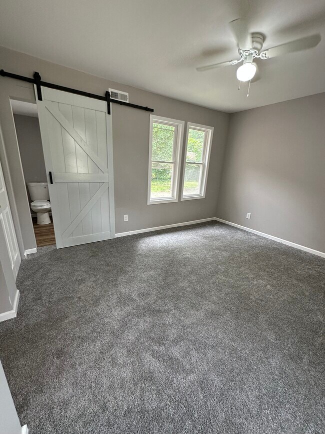 Foto del edificio - 3874 W 37th St