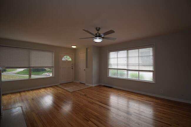 Foto del edificio - 5806 Highland Dr