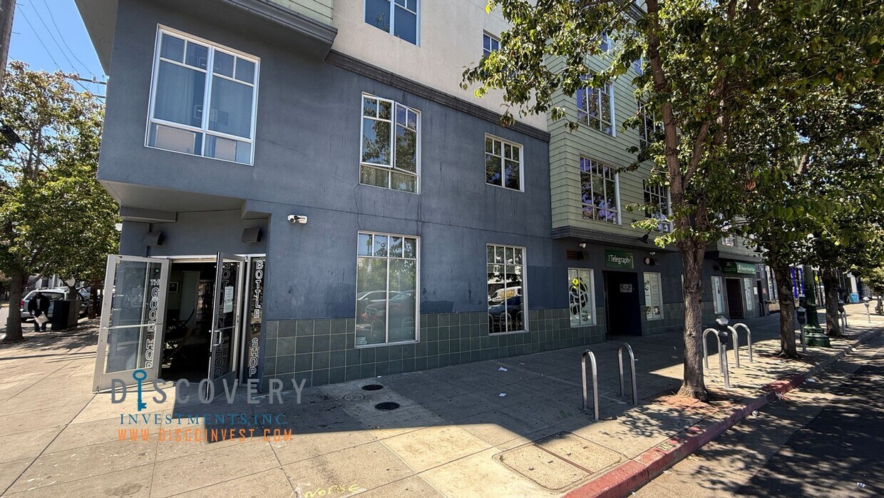 Foto principal - Stylish Uptown Condo in Prime Location