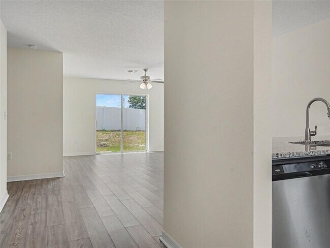 Building Photo - 107 Orchid Ct