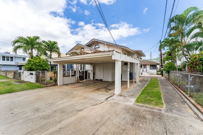 Building Photo - One-Bedroom Cottage- 1816 Citron Street #C