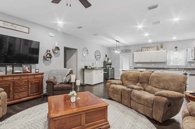 Foto del edificio - 3821 Sherrett Dr