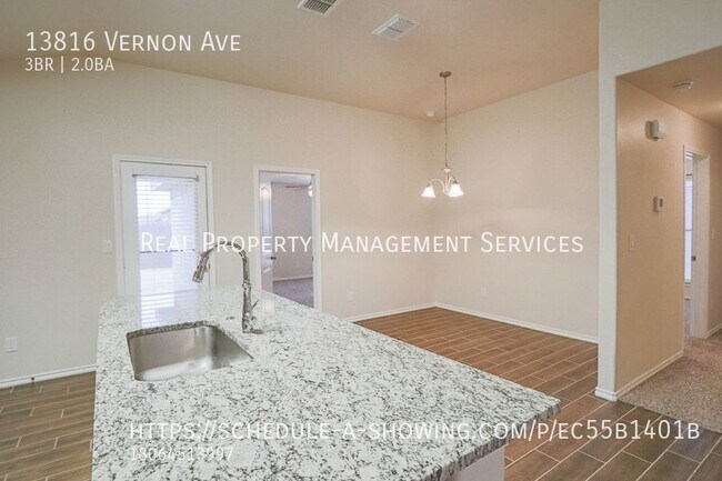 Foto del edificio - Like New!  Gorgeous 3/2/2 home in Bell Farms