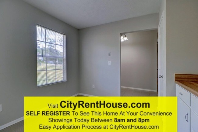 Building Photo - Ranch Ready Home