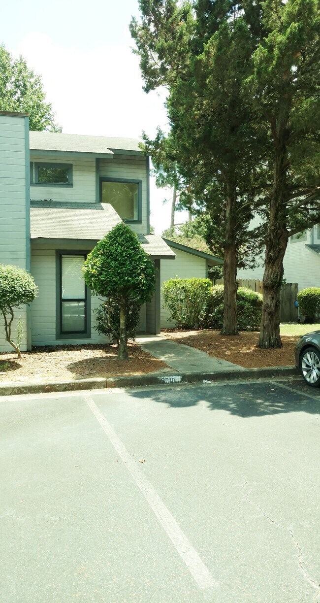 3010 Otter Ct, Martinez, GA 30907 Townhome Rentals in Martinez GA