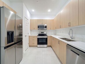 Building Photo - 1711 Barton Towne Cir