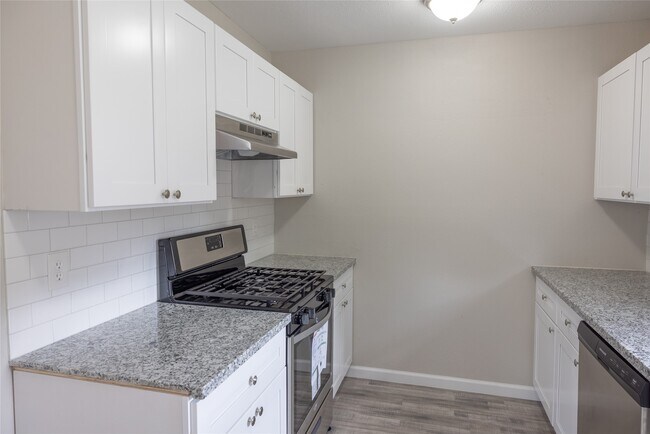 Foto del edificio - 19918 Bambiwoods Dr