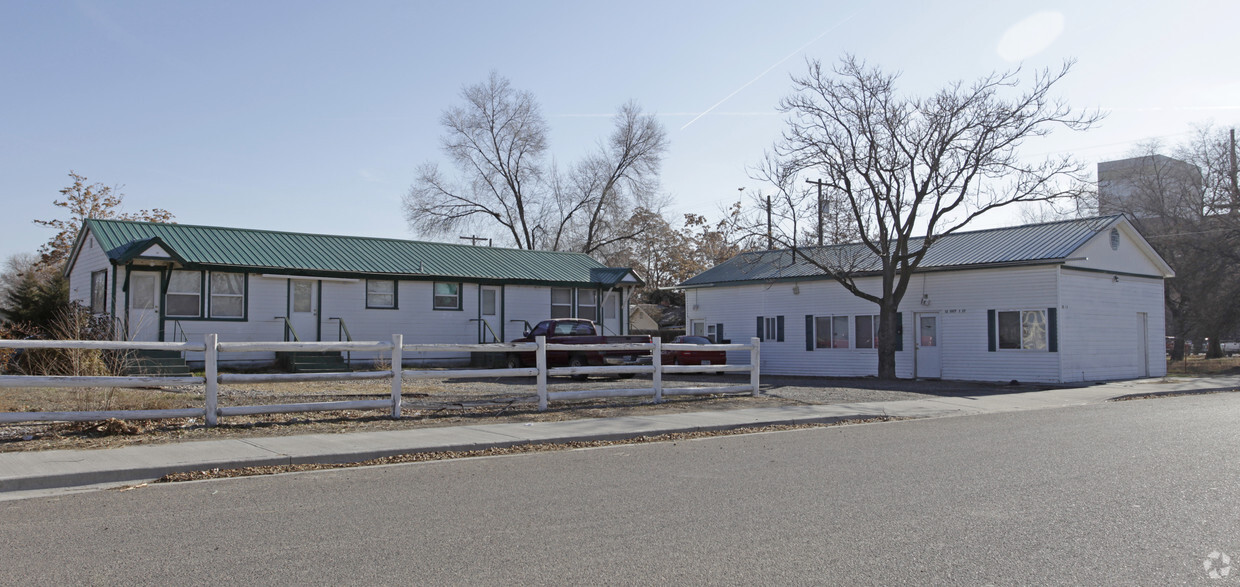 Primary Photo - 12 E 1st St