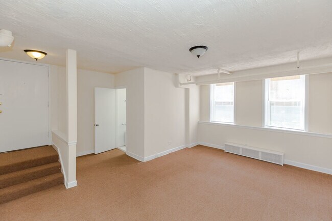 Foto del edificio - 5423 W Montrose Ave