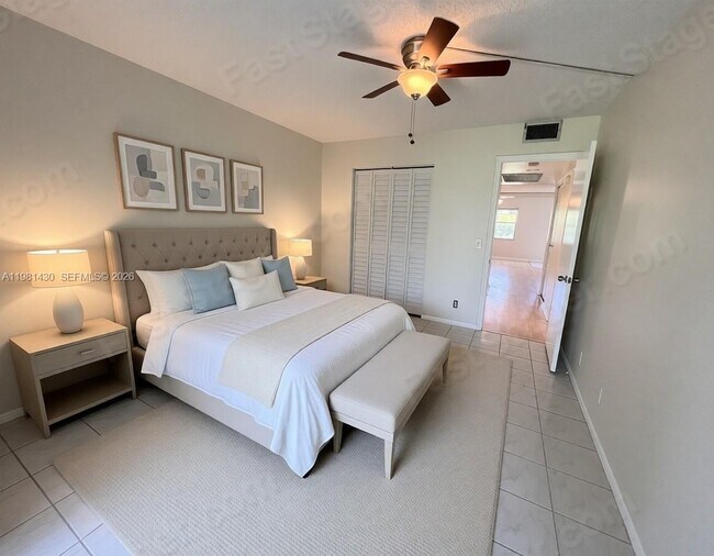 Building Photo - 850 SW 133rd Terrace