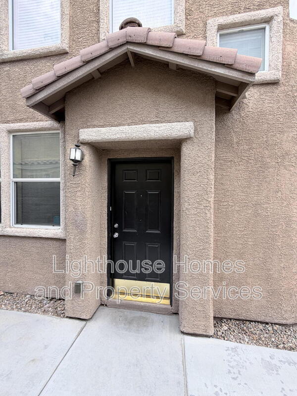 Building Photo - 9118 Wine Cellar Ave