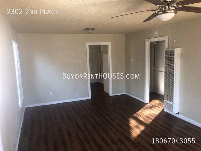 Building Photo - $499 Move-In Special (+ admin fee) + $0 De...