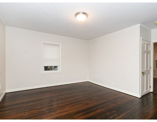 Building Photo - 57A Moseley St