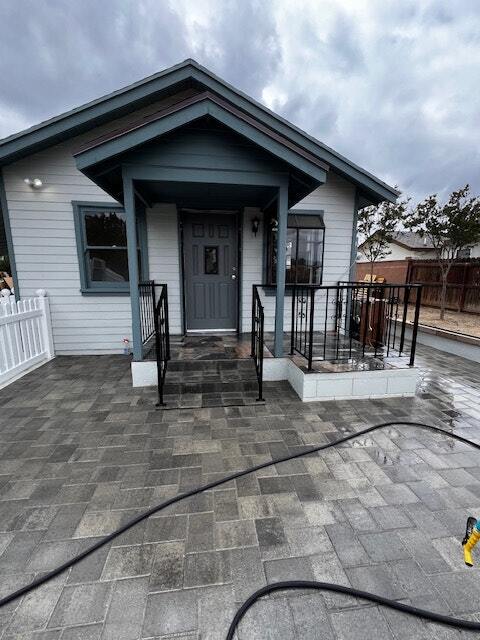 Foto principal - 5080 Jurupa Ave