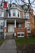 Building Photo - 2535 Brookfield Ave