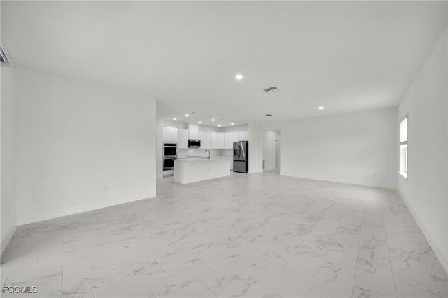 Foto del edificio - 1145 NW 27th Ct