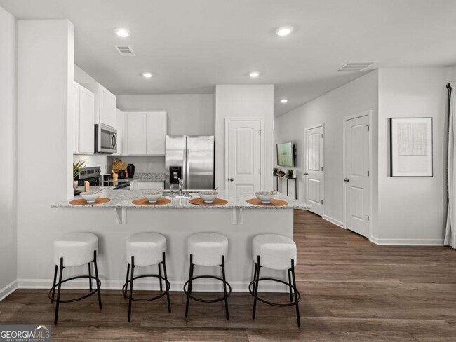 Foto del edificio - 5976 Skylar Dr