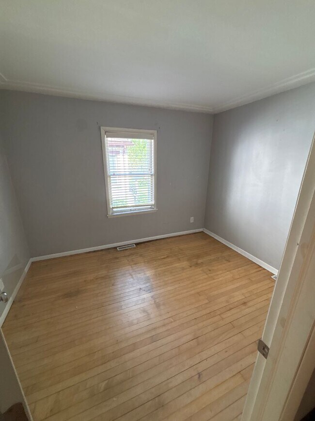 Foto del edificio - 1416 Grand St NE