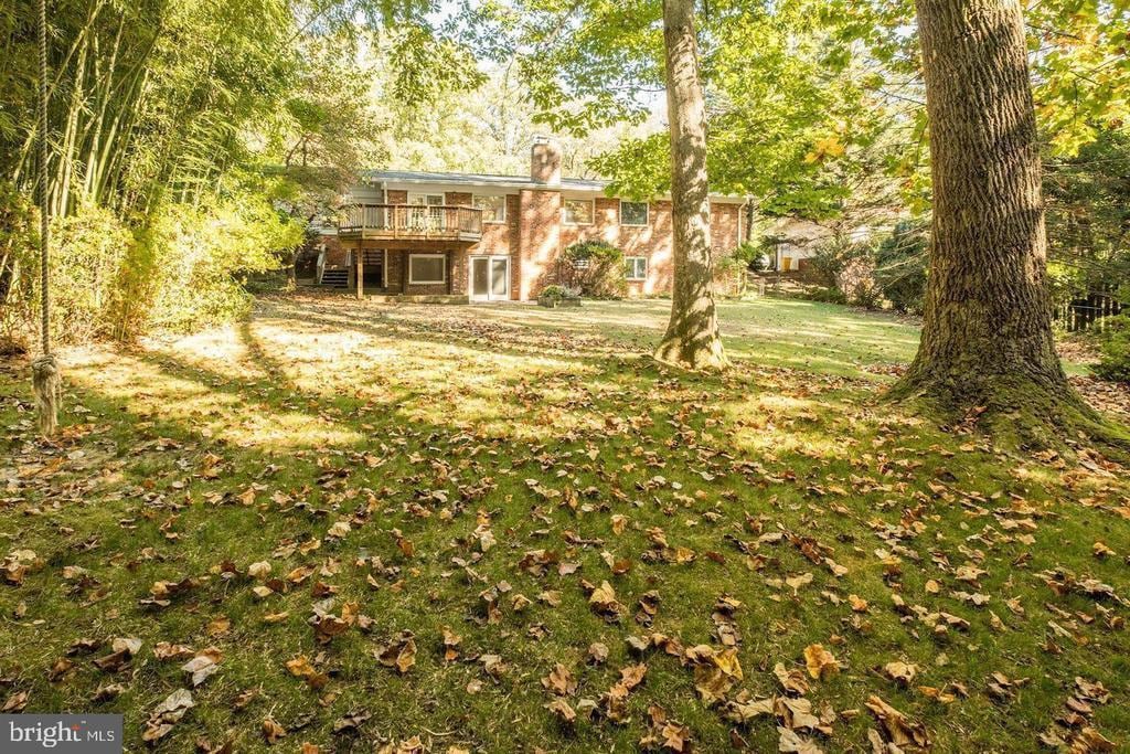 Foto del edificio - 6710 Persimmon Tree Rd