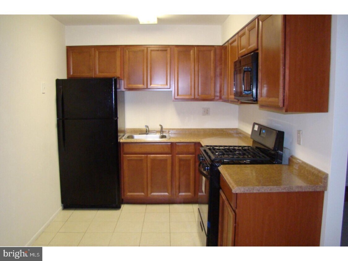 Foto principal - 1600 Church Rd