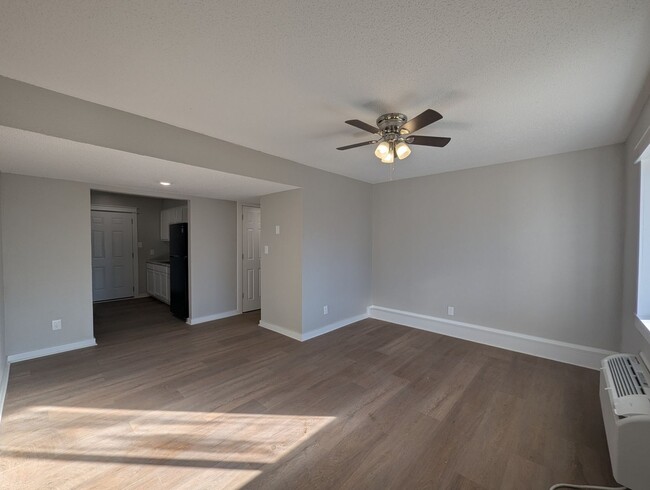 Foto del edificio - Partial Utilities Included • Newly Remodel...